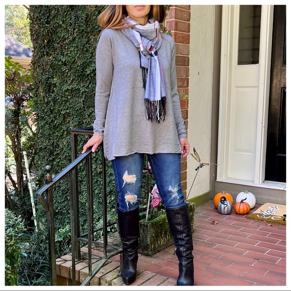 Paris Must Have Classy Black Plaid scarf/shawl - Picture 3 of 7